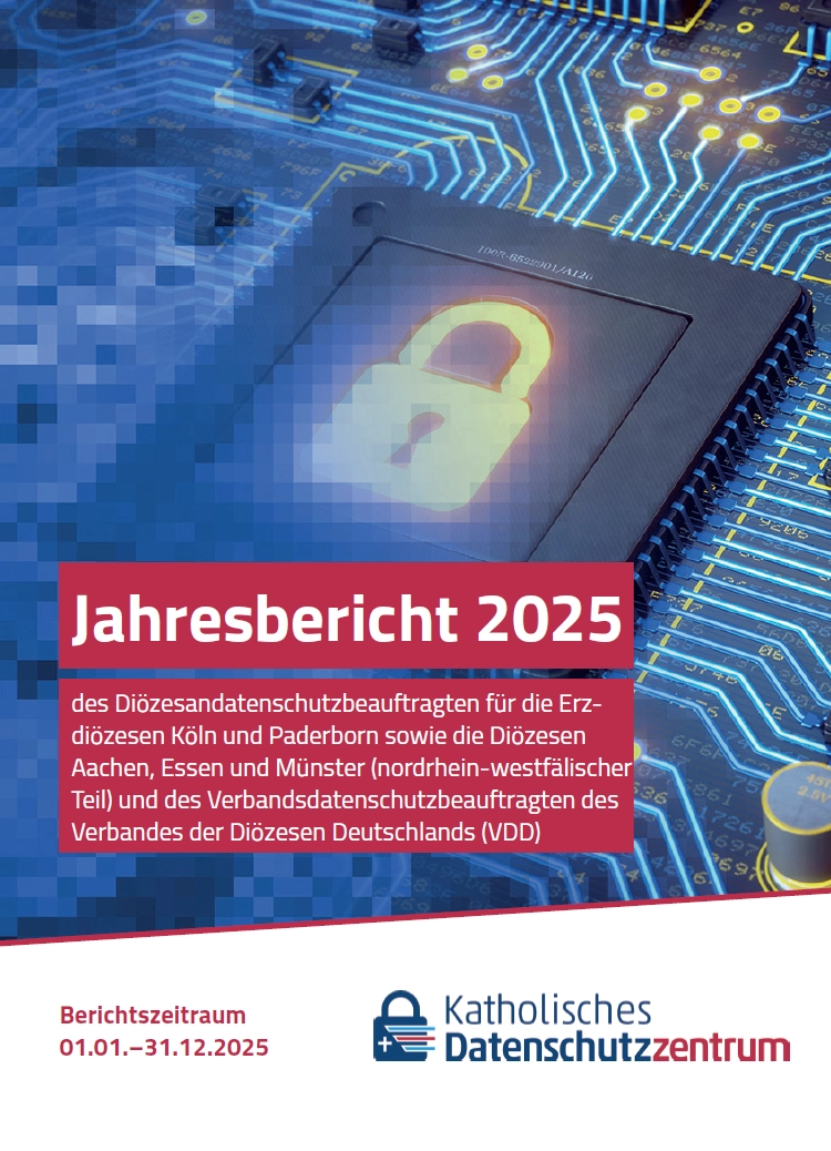 Ein digitales Schloss auf einer Leiterplatte steht über dem Titel „Jahresbericht 2025“ des Katholischen Datenschutzzentrums.